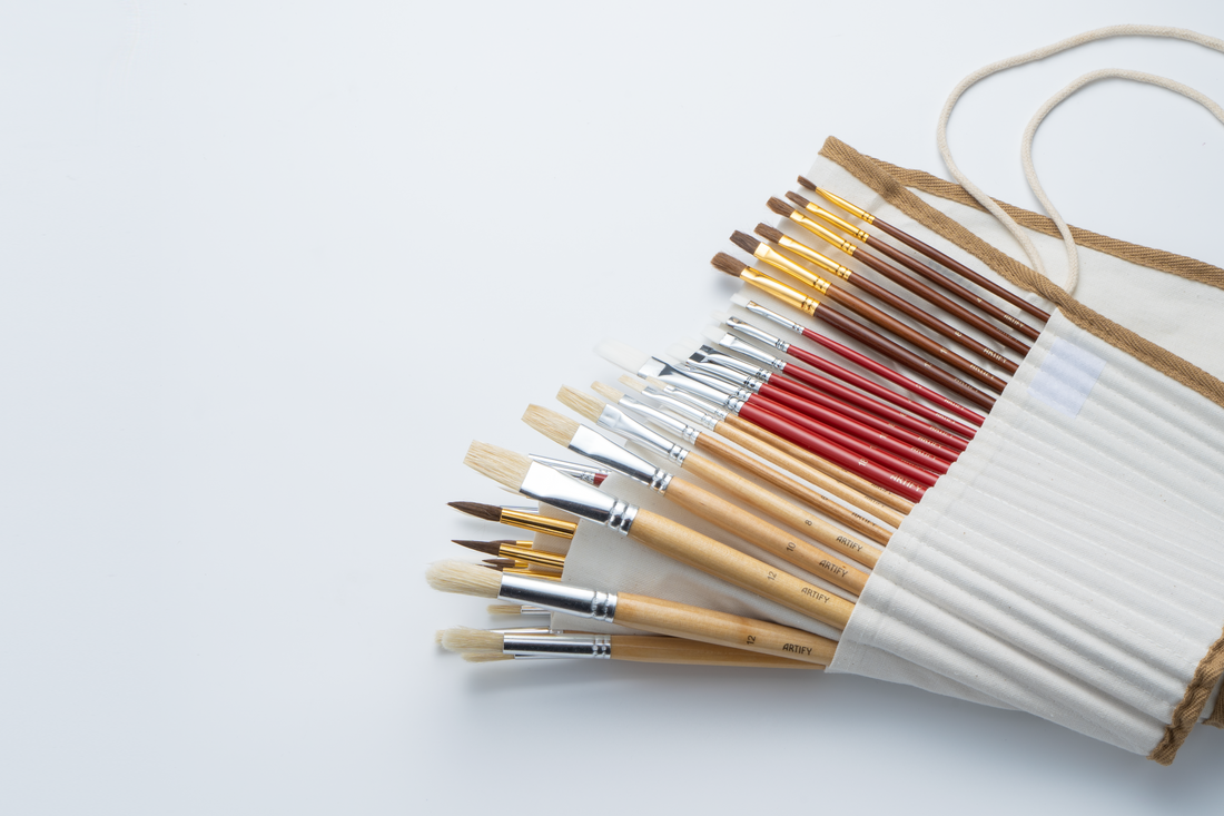 How to Choose the Right Paint Brush for Your Painting Style